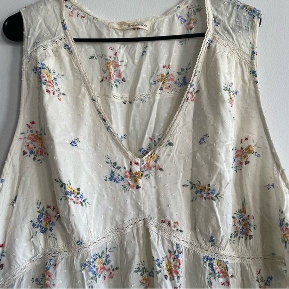 Rewind Sleeveless Lightweight Floral Lace Flowy Blouse Women’s size 3X - Picture 3 of 7
